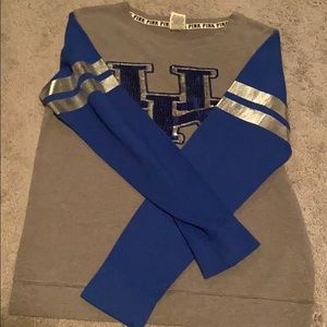 Victoria’s Secret UK Leggings and crew neck outfit